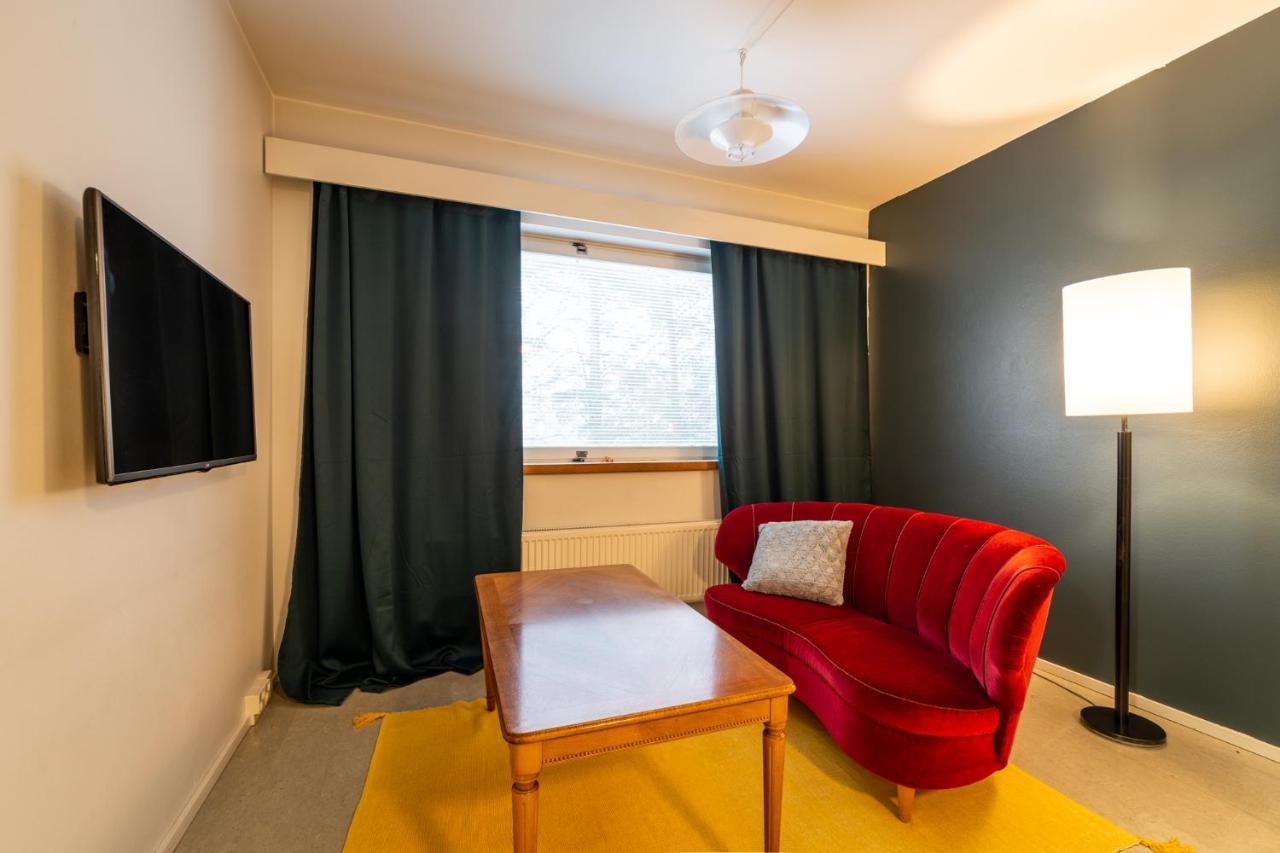 Kulkuri Hostellit Haemeenlinna Buitenkant foto