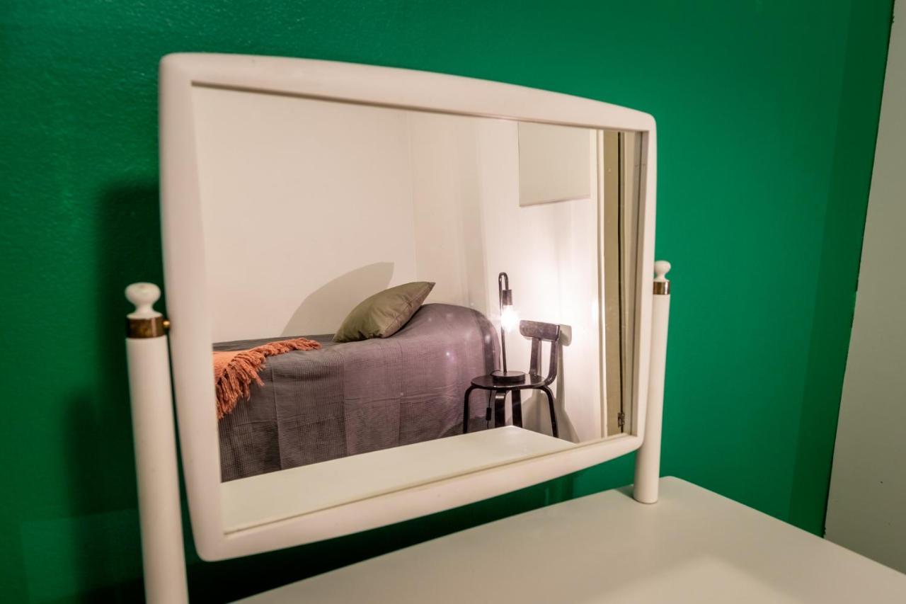 Kulkuri Hostellit Haemeenlinna Buitenkant foto