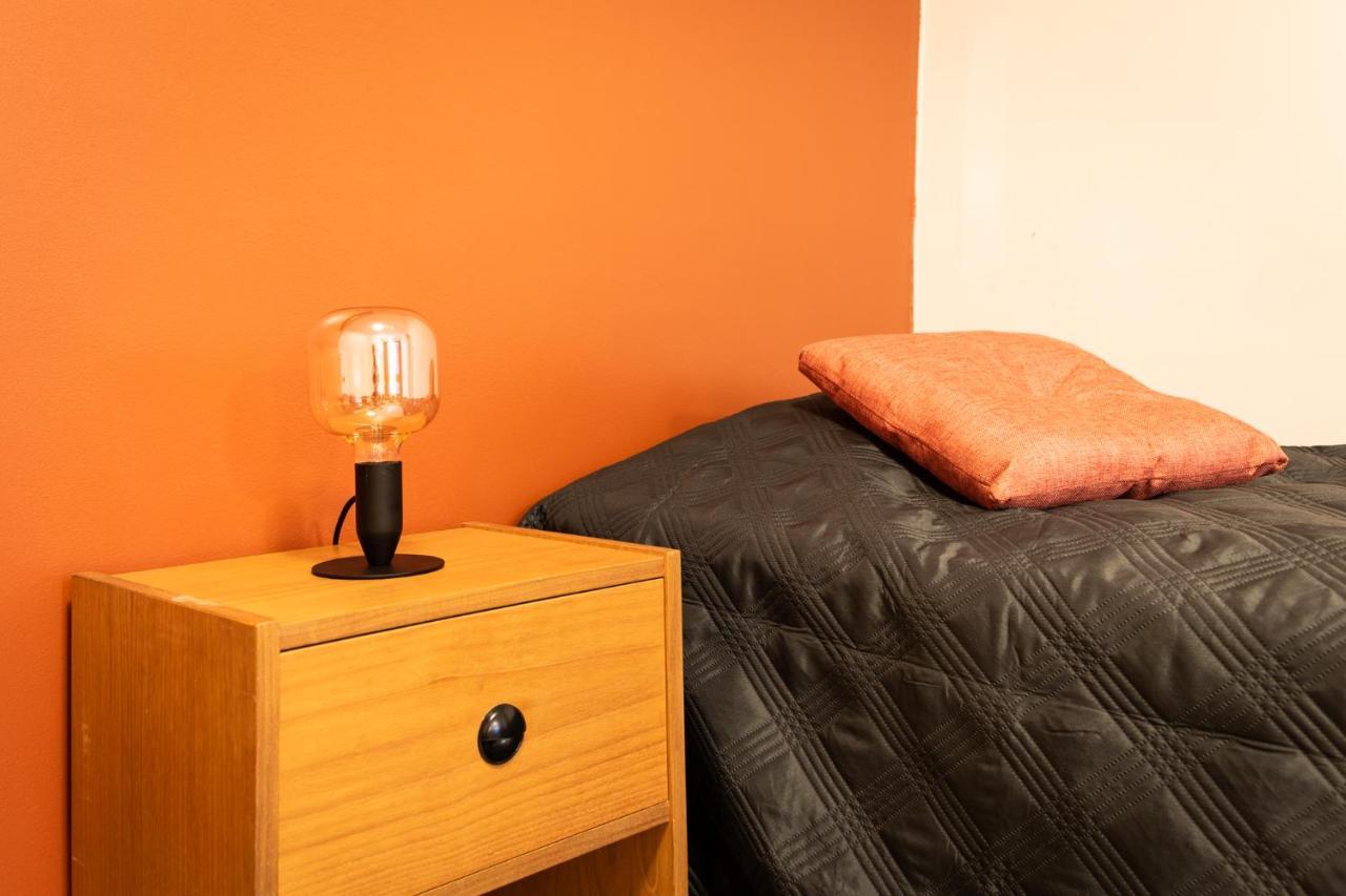 Kulkuri Hostellit Haemeenlinna Buitenkant foto